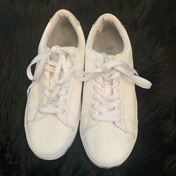 H&M white faux leather sneakers Size 40 - Picture 2 of 10